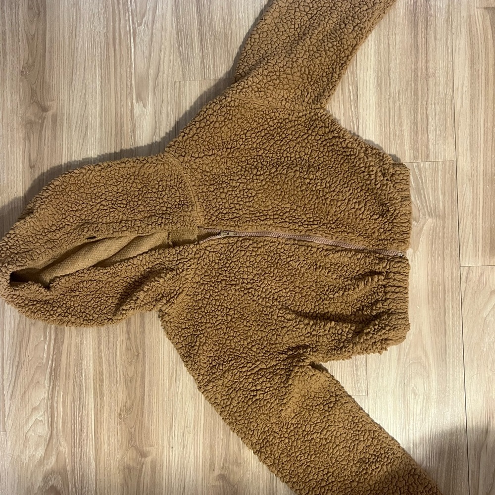 teddy cropped zip up